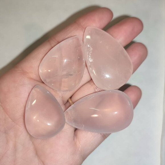 Rose Quartz Pendants Shape Crystal - Picture 1 of 3